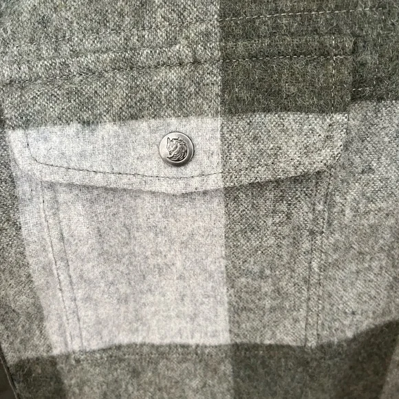 Fjallraven Green and Gray Plaid Canada Shirt Jacket Women’s XL Comfort Fit - Picture 6 of 8
